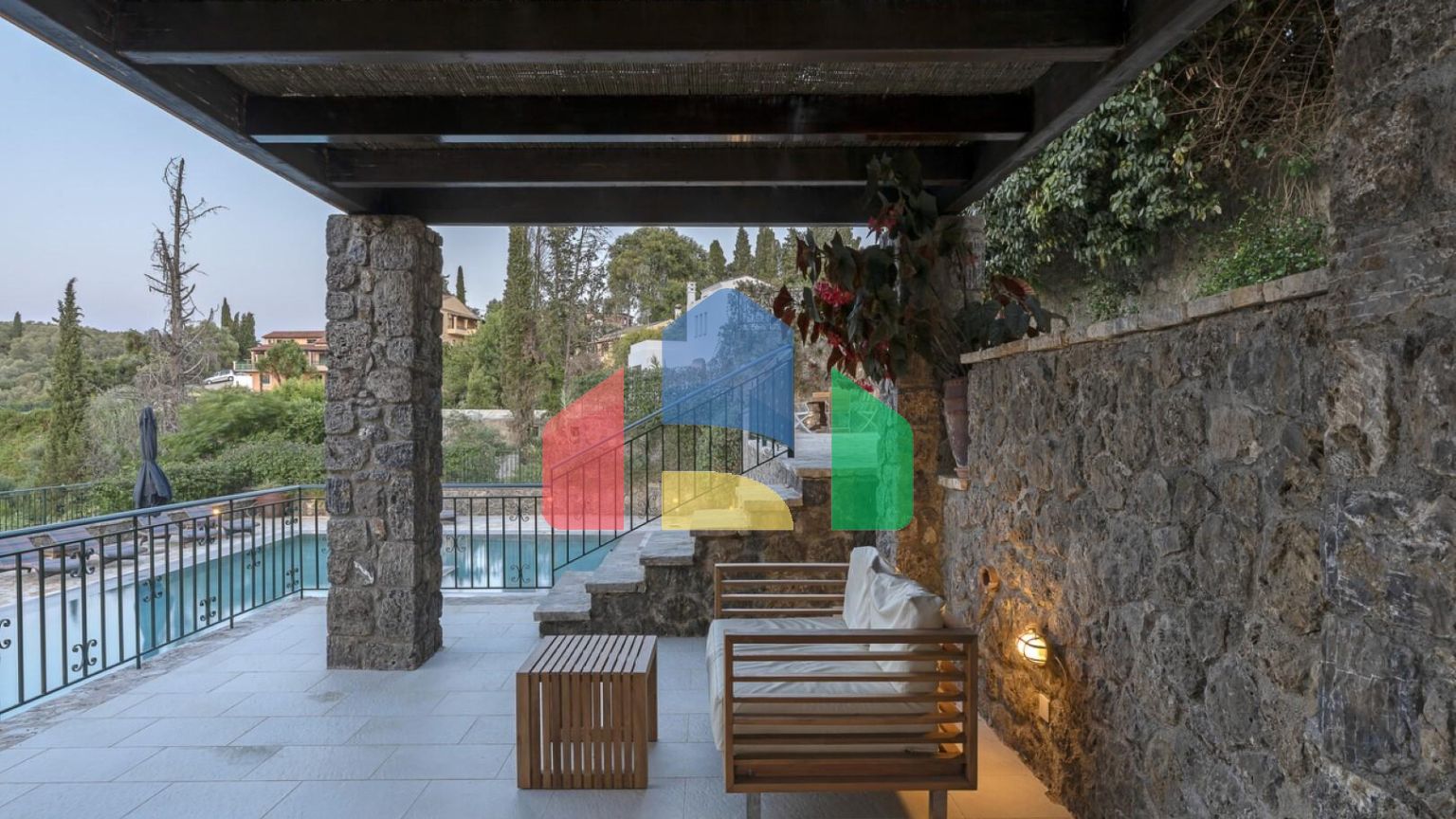 Продаж - Вілла 350 m² на о. Корфу