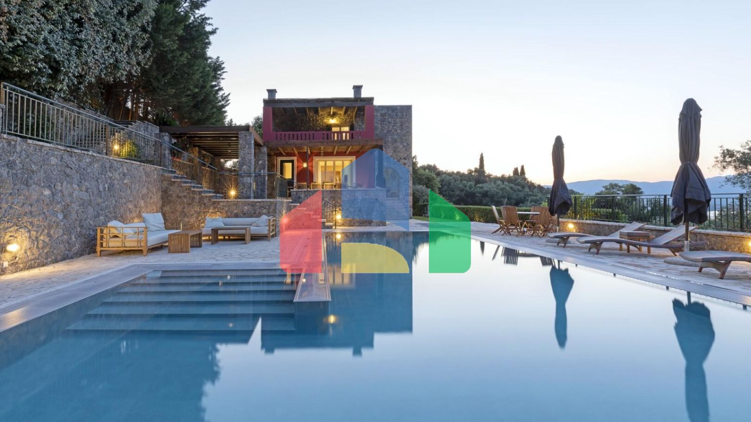 Продаж - Вілла 350 m² на о. Корфу