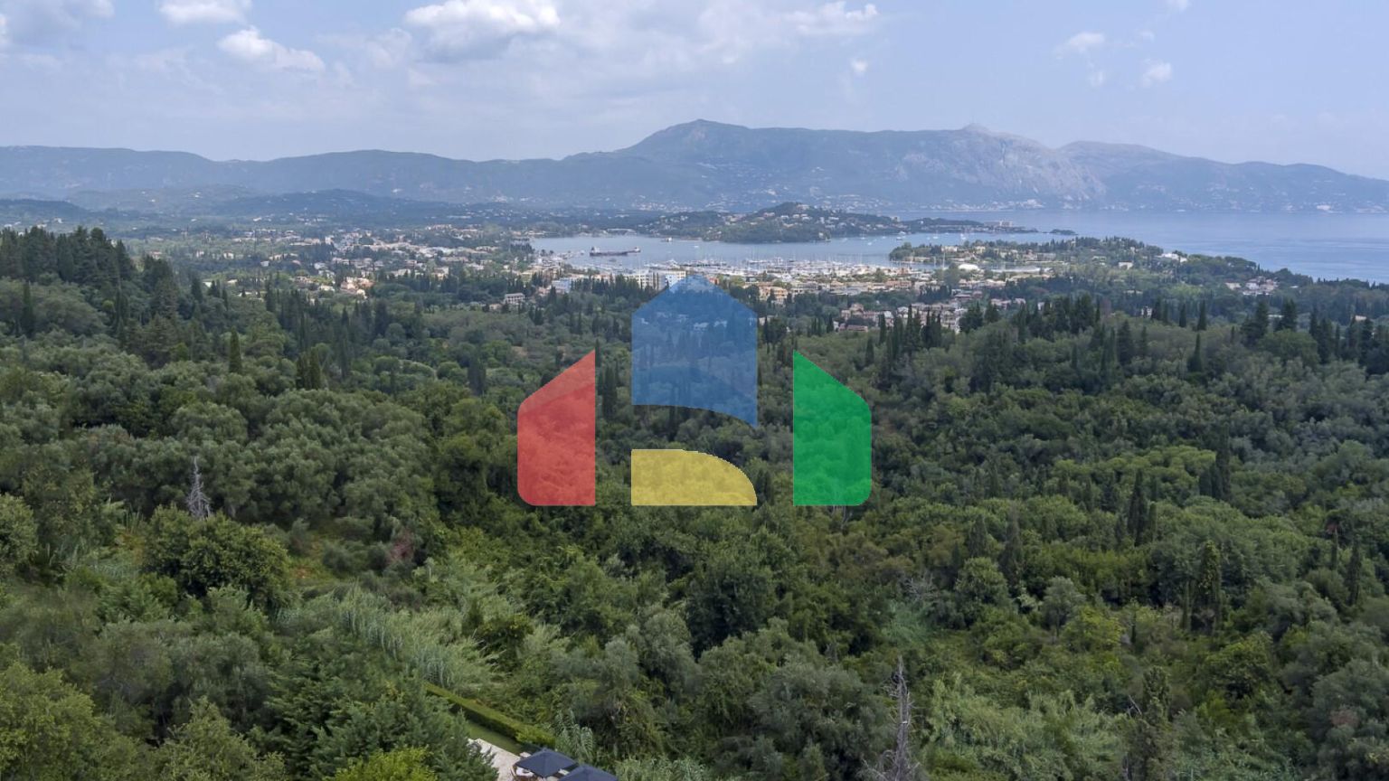 Продаж - Вілла 350 m² на о. Корфу