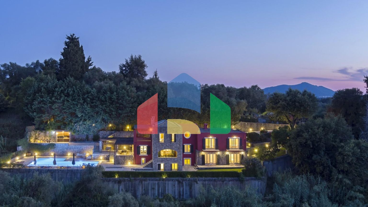 Продаж - Вілла 350 m² на о. Корфу