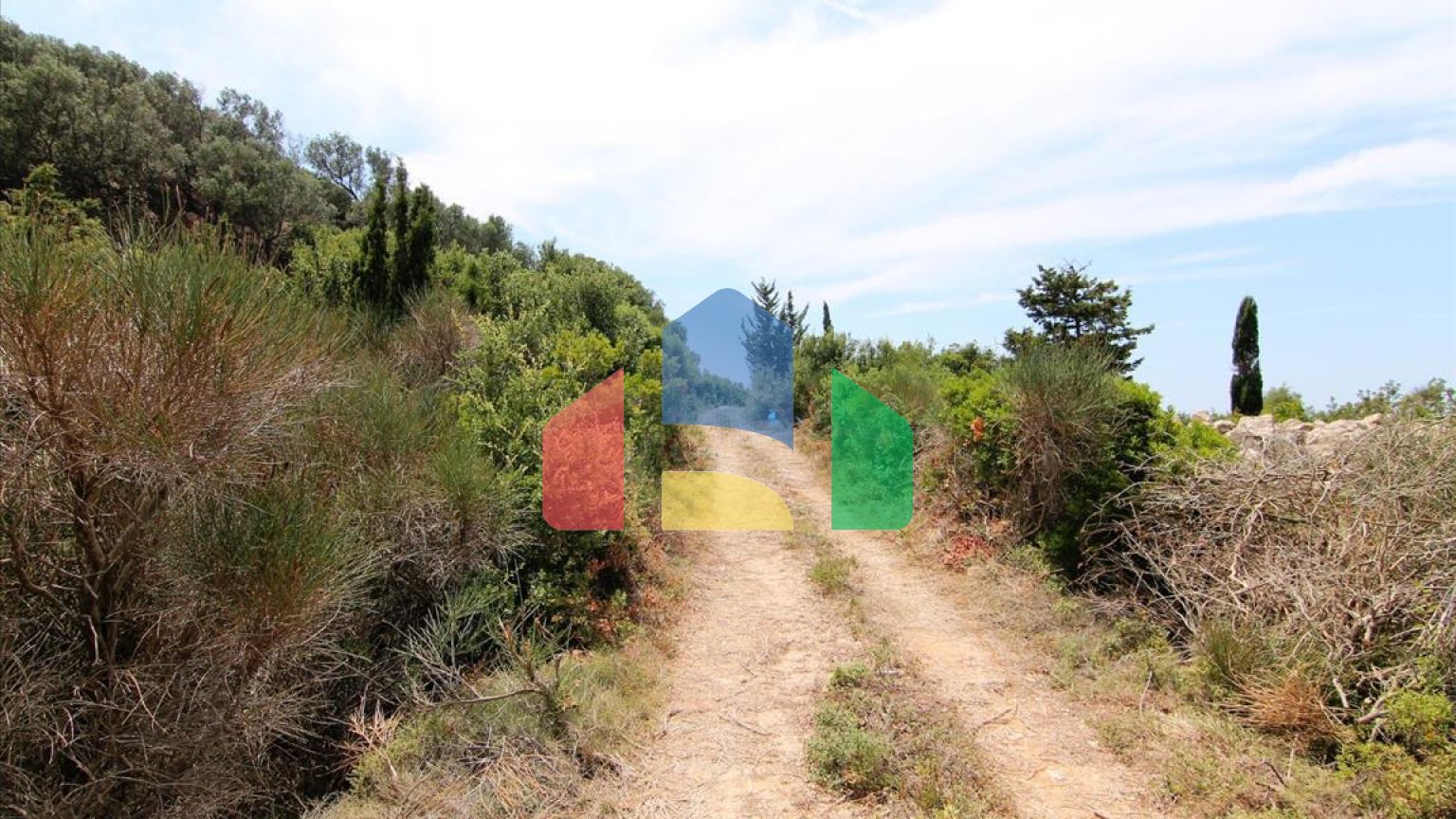 Продажа - Земельный участок 4000 m² на о. Корфу