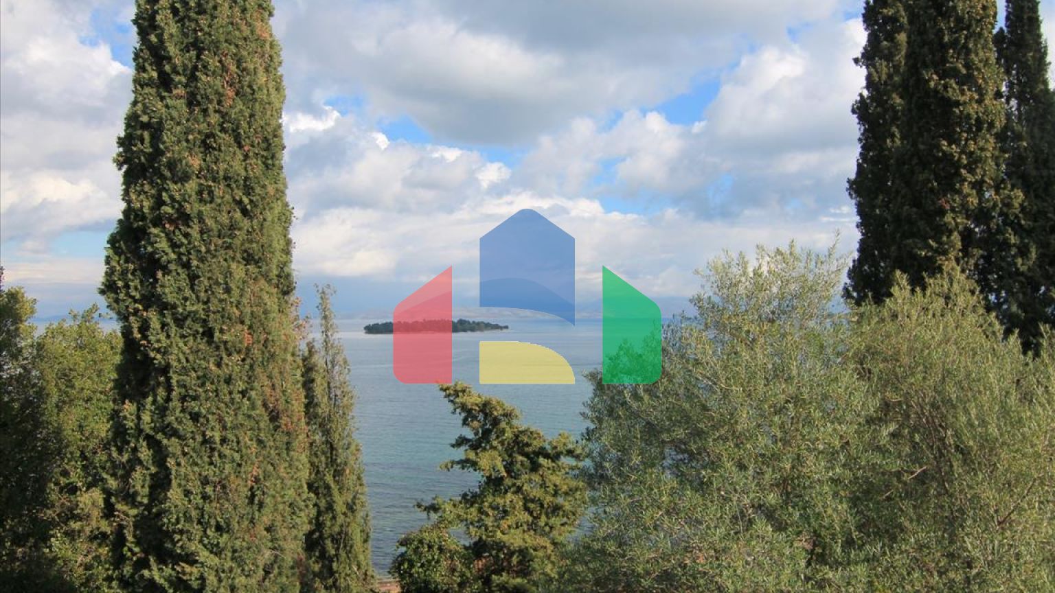 Продажа - Земельный участок 6000 m² на о. Корфу