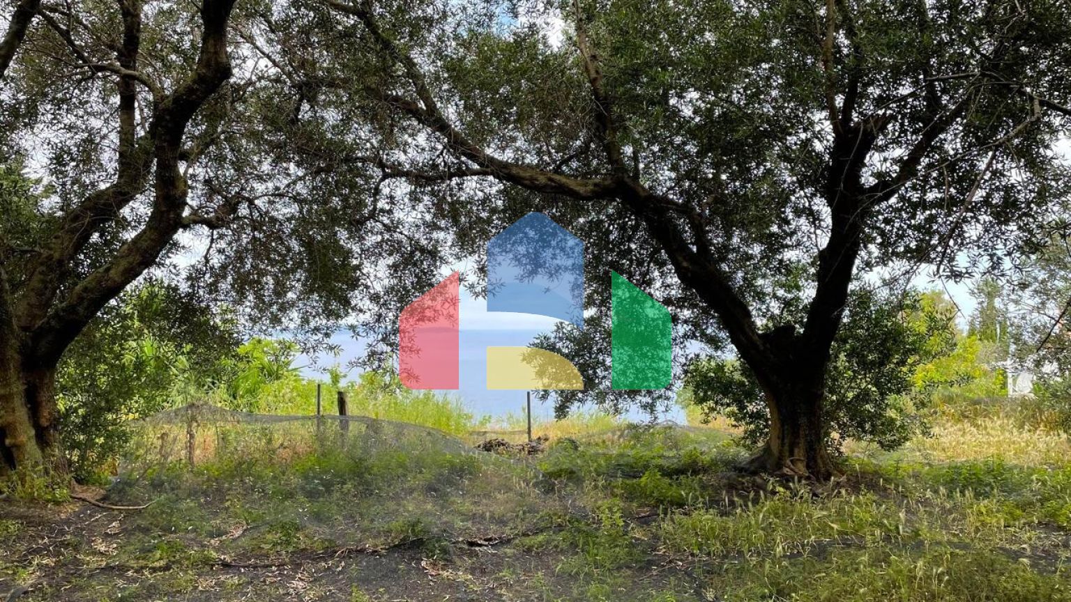 Продажа - Земельный участок 4337 m² на о. Корфу