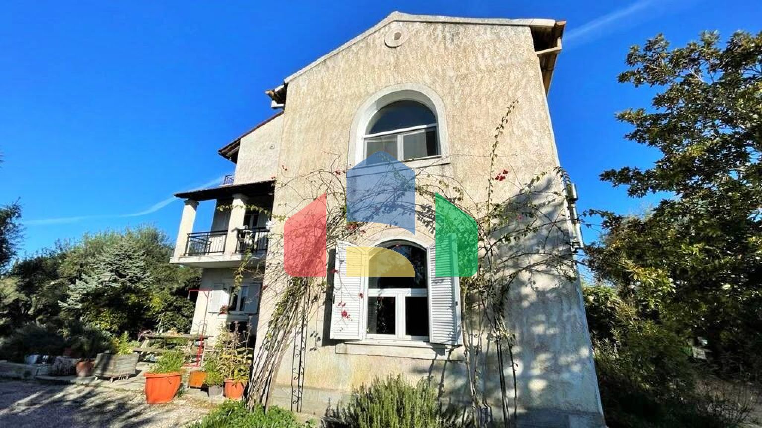 Продаж - Котедж 450 m² на о. Корфу