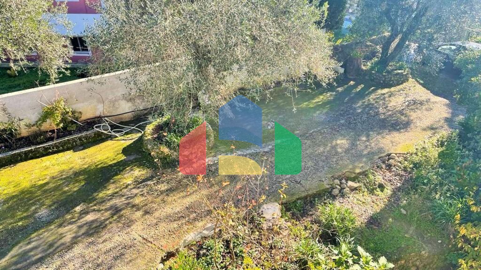 Продаж - Котедж 450 m² на о. Корфу