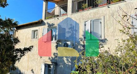 Продаж - Котедж 450 m² на о. Корфу