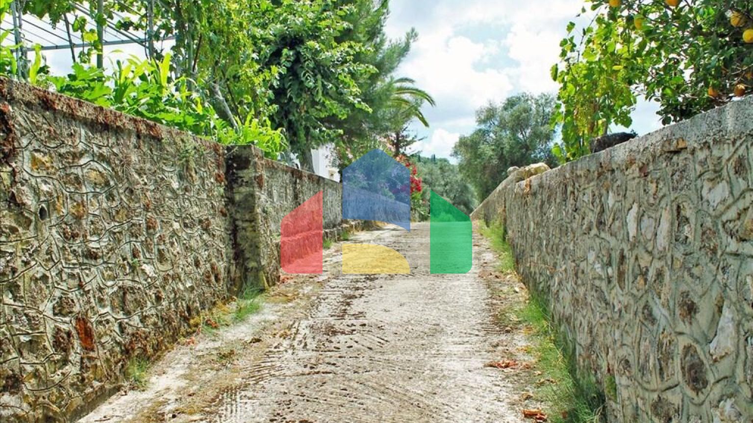 Продажа - Коттедж 166 m² на о. Корфу