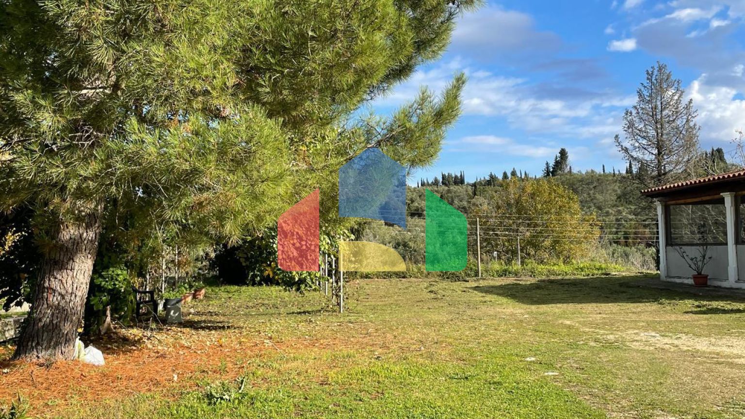 Продажа - Коттедж 166 m² на о. Корфу