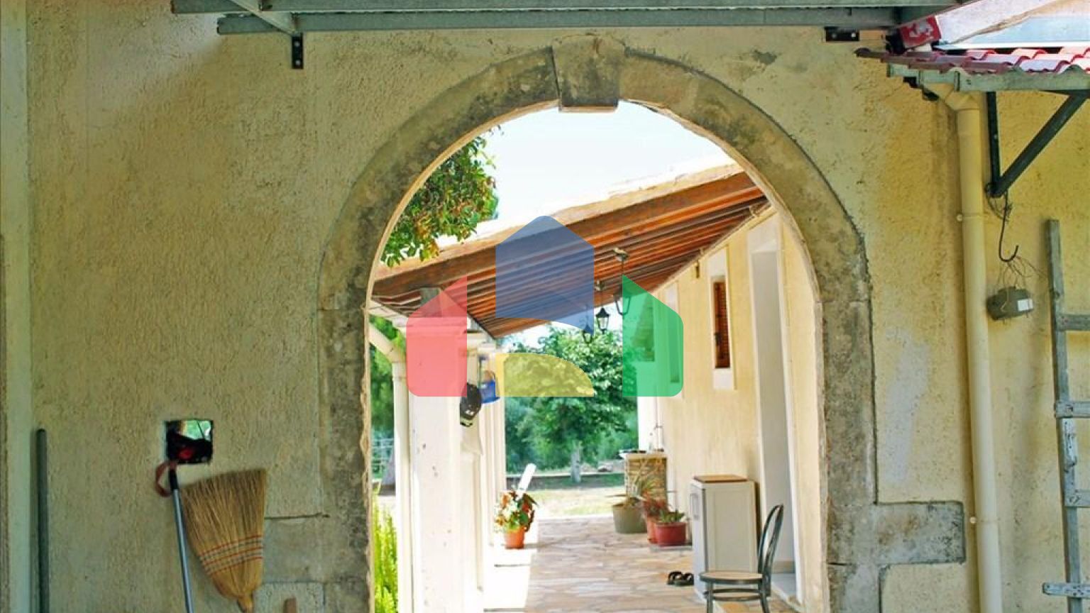 Продажа - Коттедж 166 m² на о. Корфу