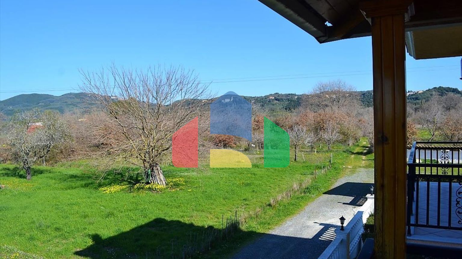 Продаж - Готель 600 m² на о. Корфу