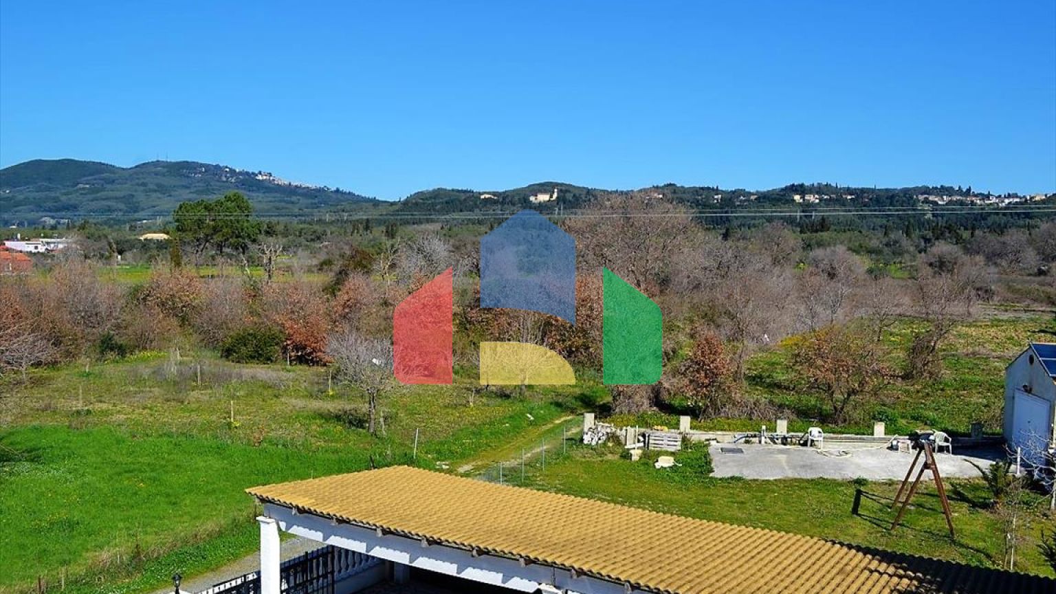 Продаж - Готель 600 m² на о. Корфу