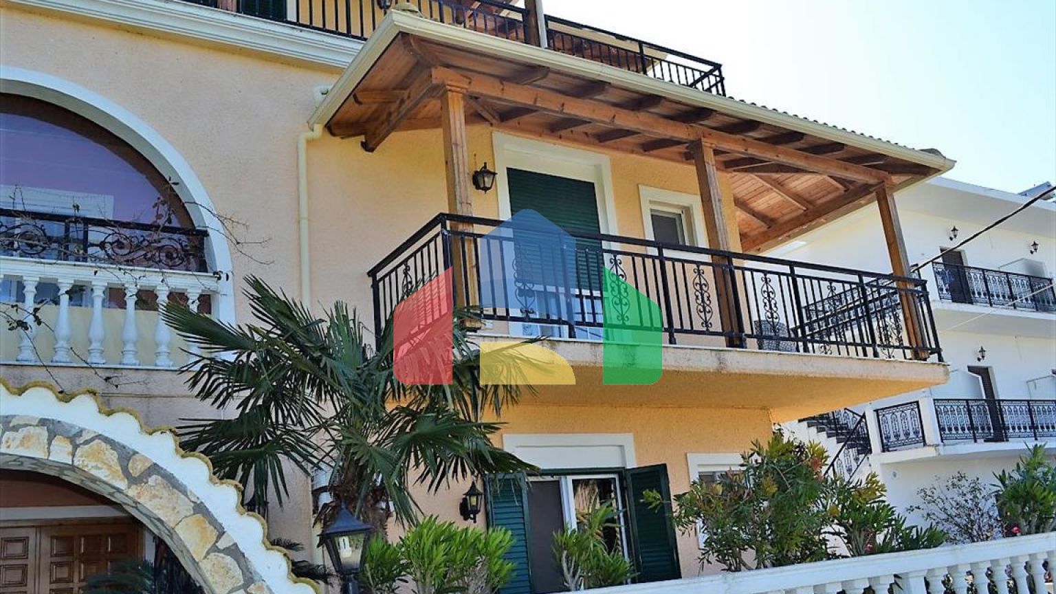 Продаж - Готель 600 m² на о. Корфу