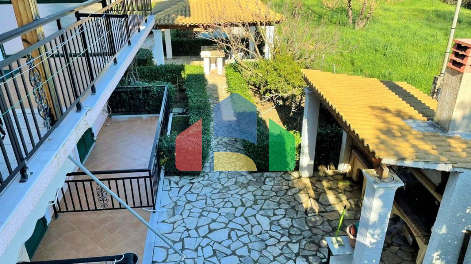 Продаж - Готель 600 m² на о. Корфу