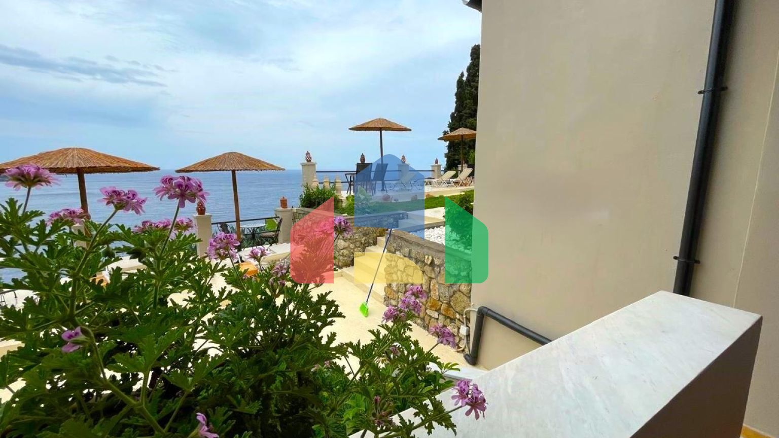 Продажа - Таунхаус 50 m² на о. Корфу