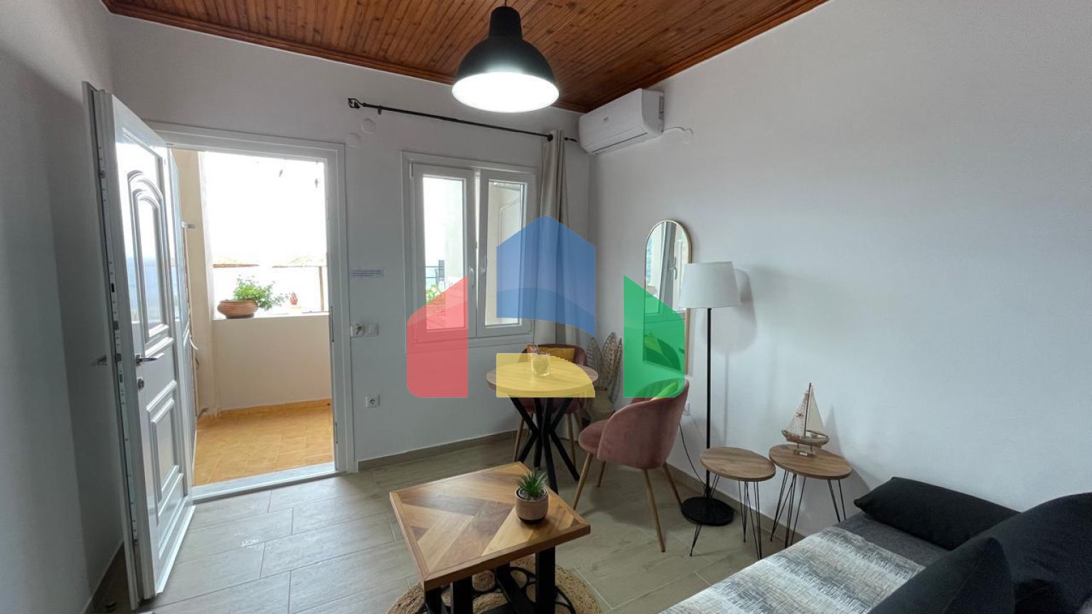 Продажа - Таунхаус 50 m² на о. Корфу