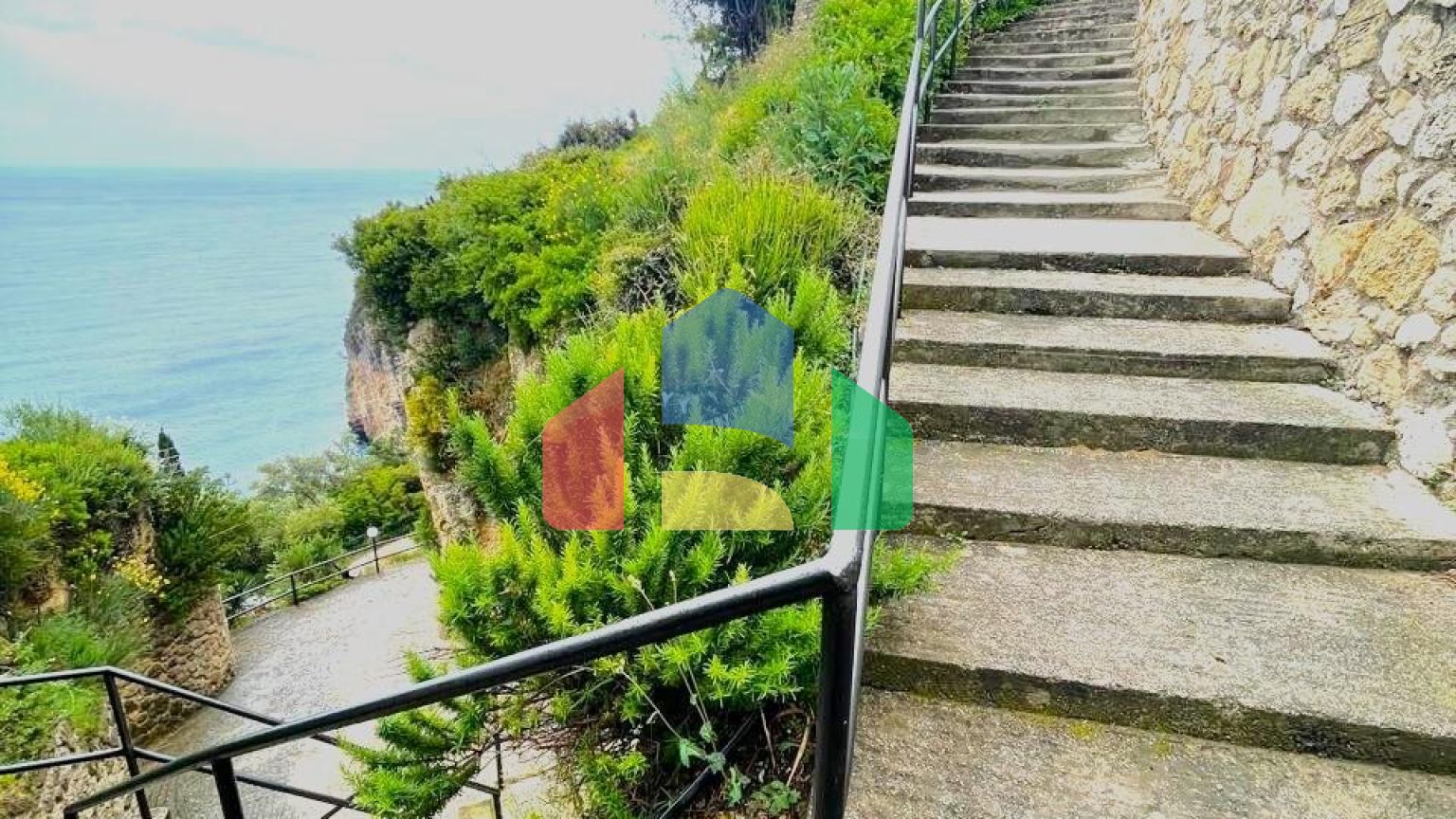 Продажа - Таунхаус 50 m² на о. Корфу