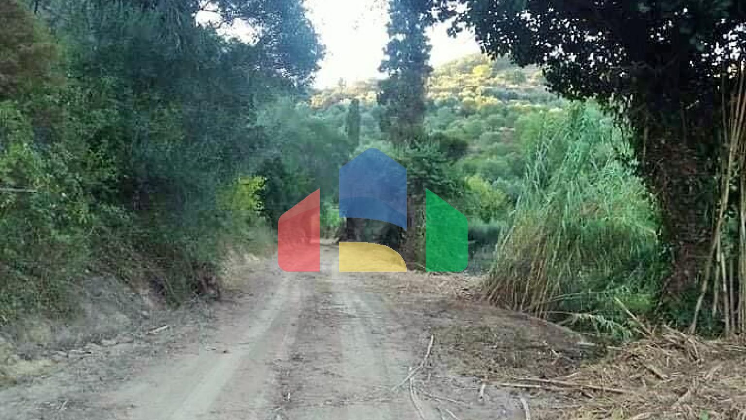 Продажа - Земельный участок 11450 m² на о. Корфу