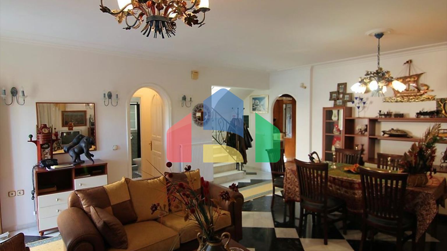 Продажа - Коттедж 340 m² на о. Корфу