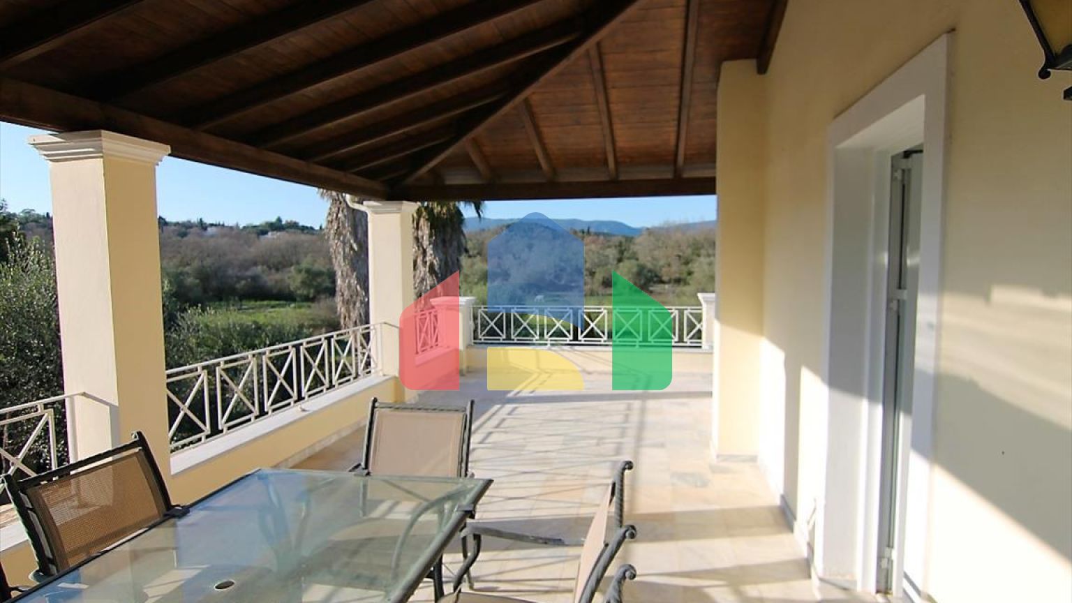 Продажа - Коттедж 340 m² на о. Корфу