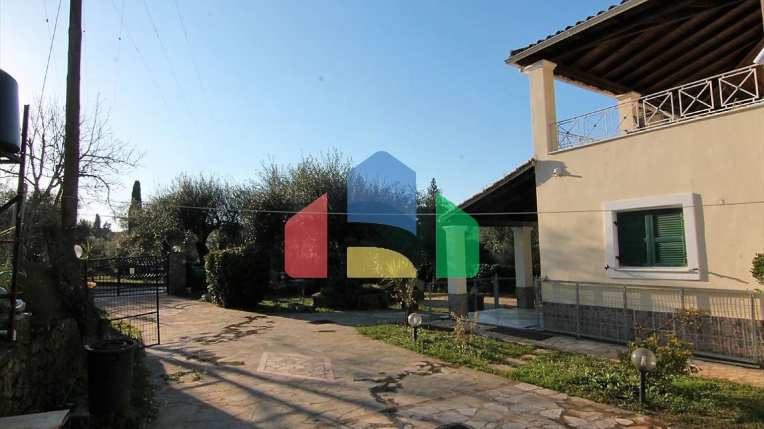 Продажа - Коттедж 340 m² на о. Корфу