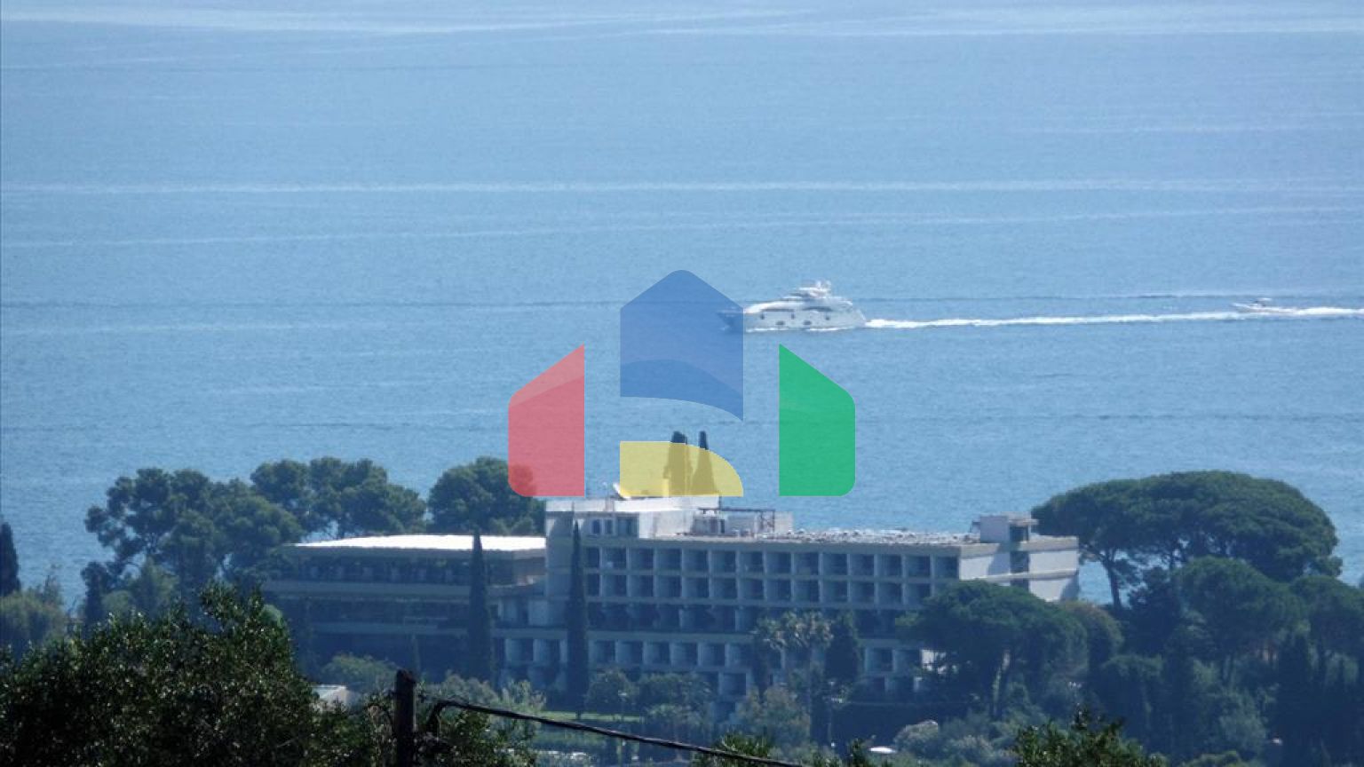 Продажа - Коттедж 120 m² на о. Корфу