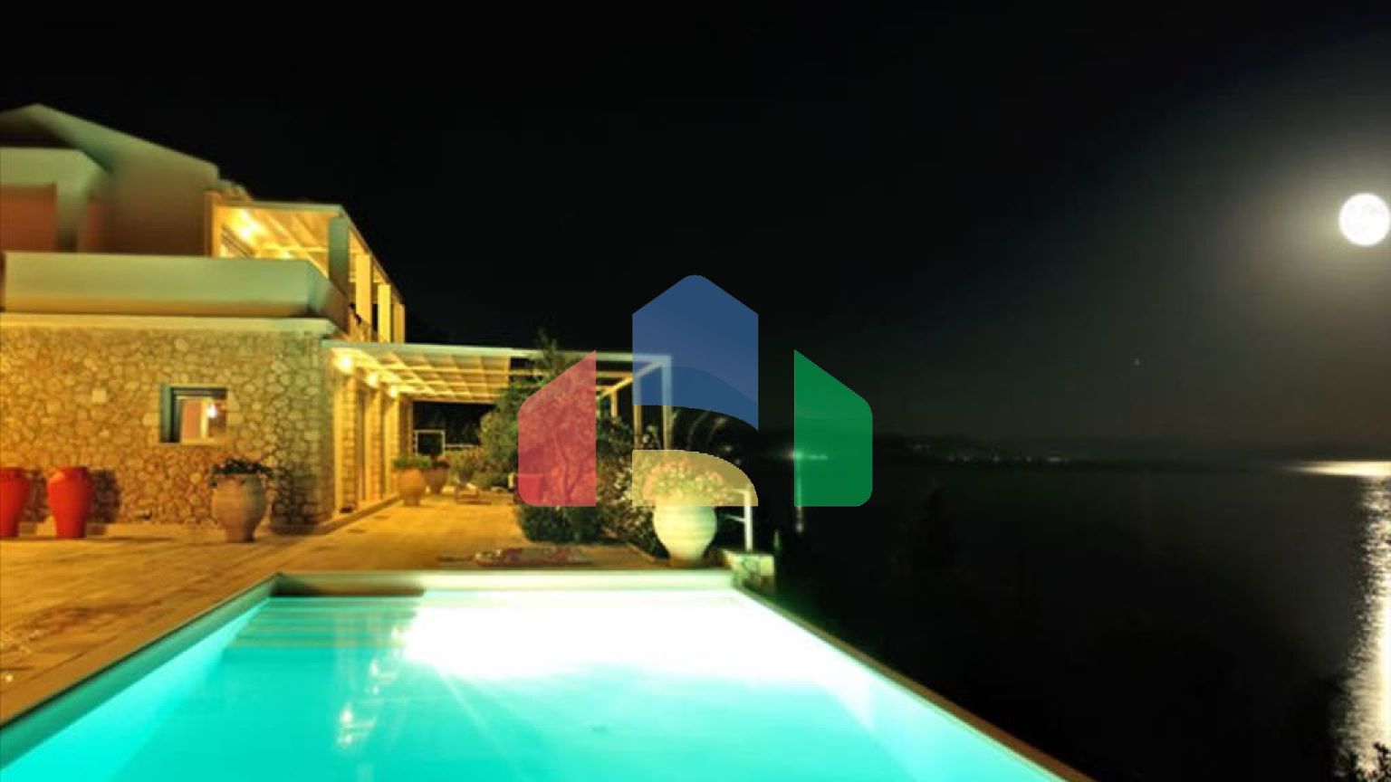 Продаж - Вілла 280 m² на о. Корфу