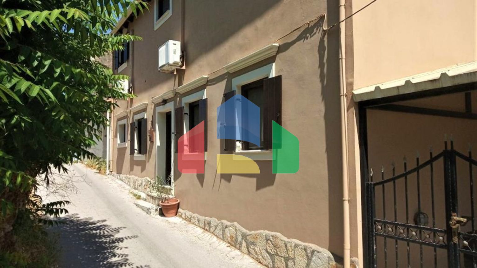 Продажа - Таунхаус 155 m² на о. Корфу