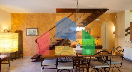 For Sale - Villa 235 m² in Corfu