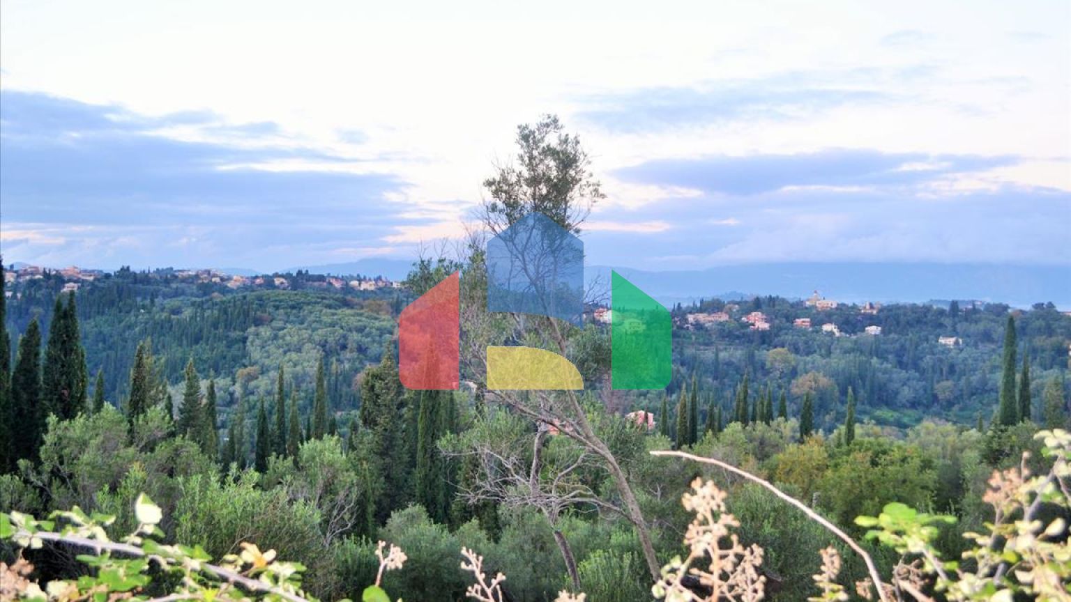 Продажа - Земельный участок 4000 m² на о. Корфу