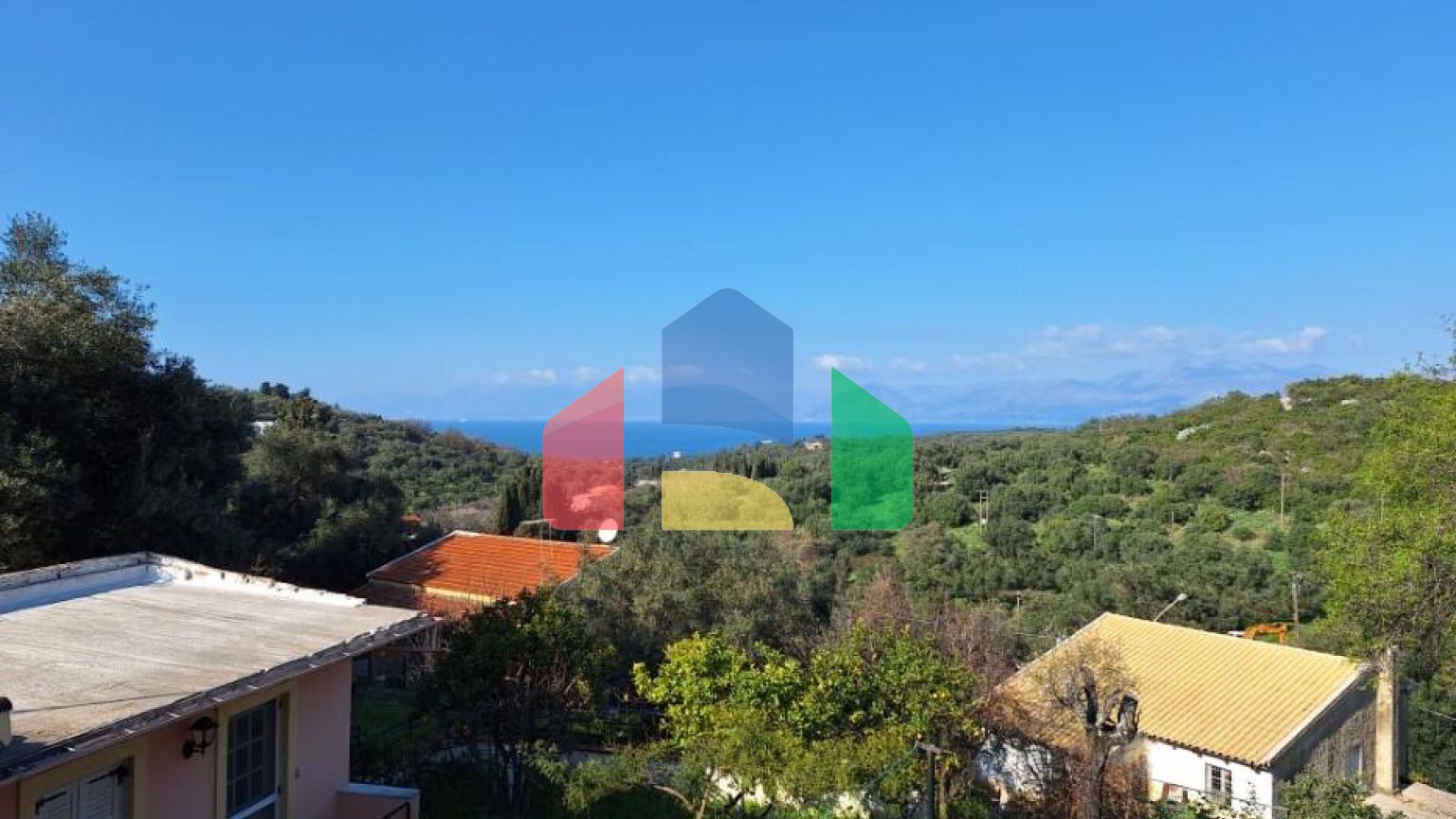 Продажа - Коттедж 105 m² на о. Корфу