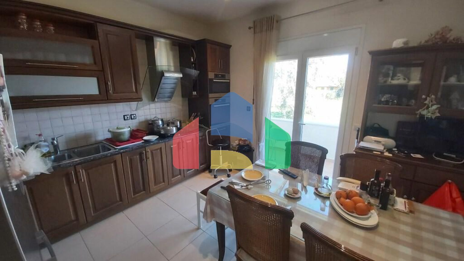 Продаж - Будівля 510 m² на о. Корфу