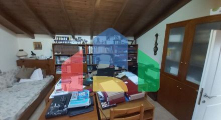 Продаж - Будівля 510 m² на о. Корфу