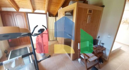 Продаж - Будівля 510 m² на о. Корфу