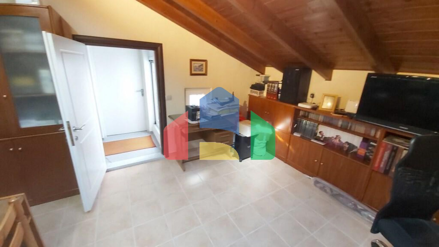 Продаж - Будівля 510 m² на о. Корфу