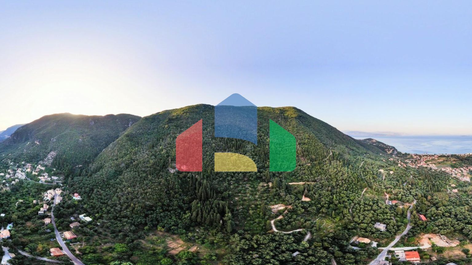 Продажа - Земельный участок 90000 m² на о. Корфу