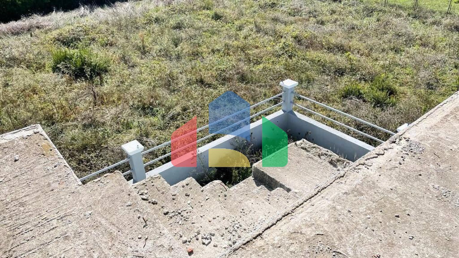 Продаж - Будівля 193 m² на о. Корфу