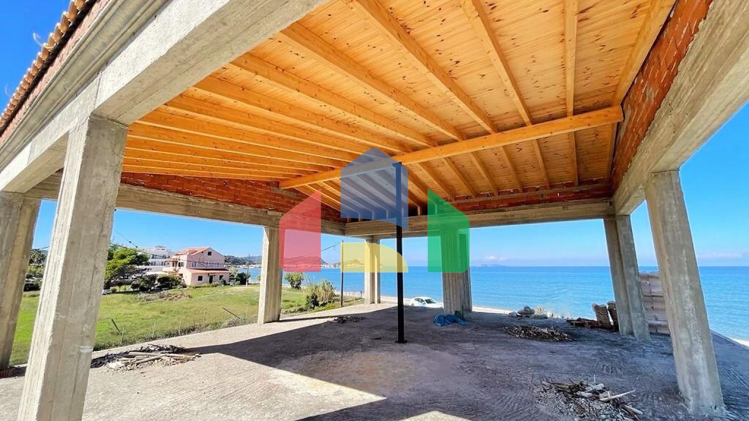 Продаж - Будівля 193 m² на о. Корфу