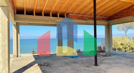 Продаж - Будівля 193 m² на о. Корфу