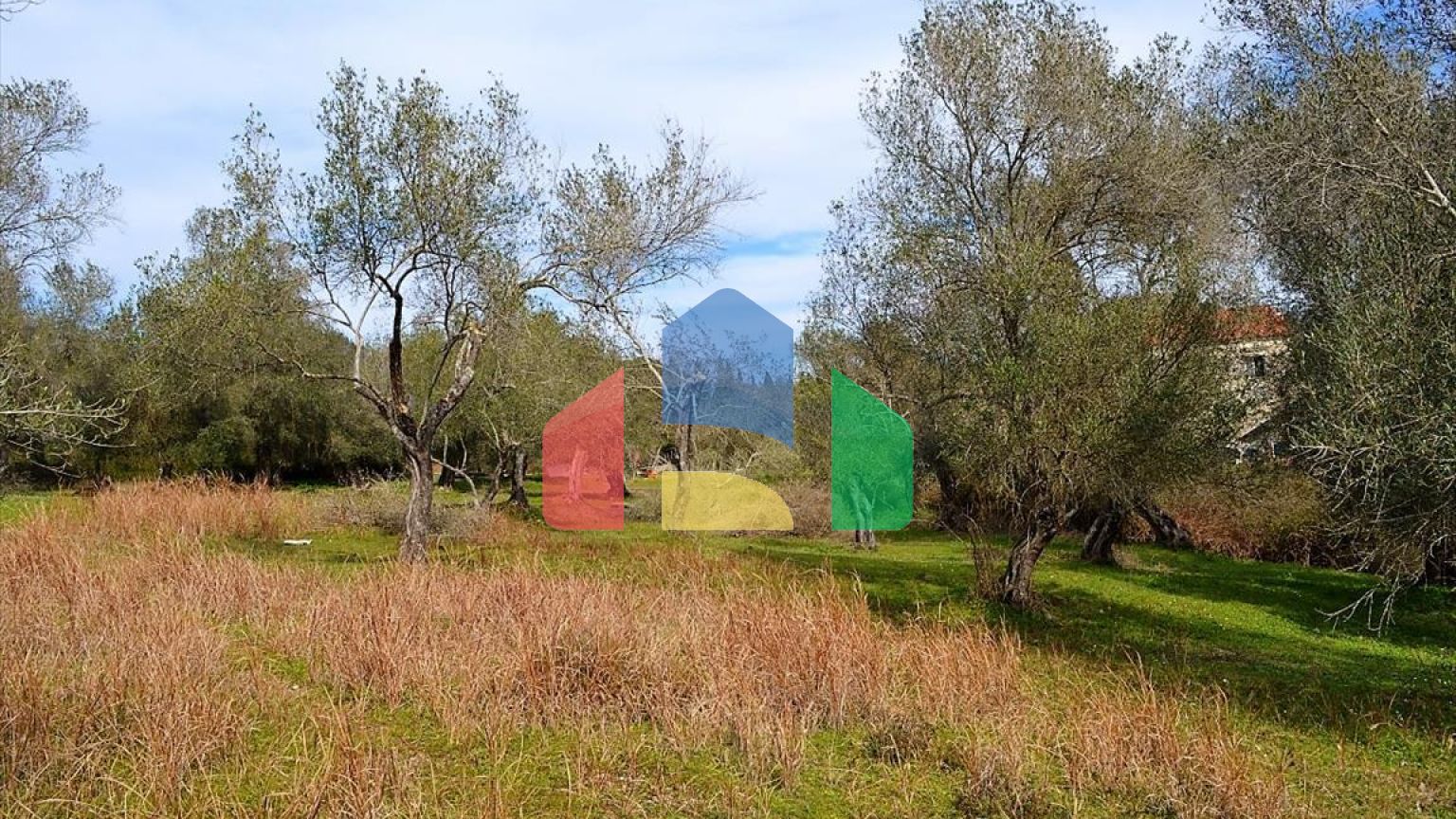 Продажа - Земельный участок 5304 m² на о. Корфу