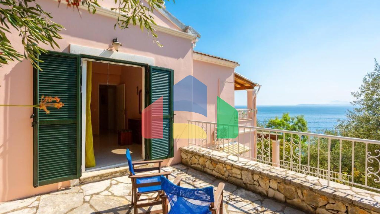 Продажа - Вилла 150 m² на о. Корфу