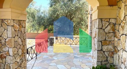 For Sale - Detached house 350 m² in Corfu