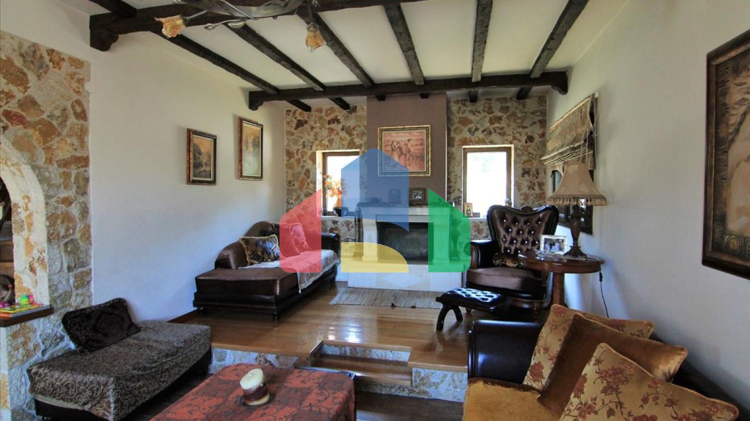 Продаж - Котедж 350 m² на о. Корфу