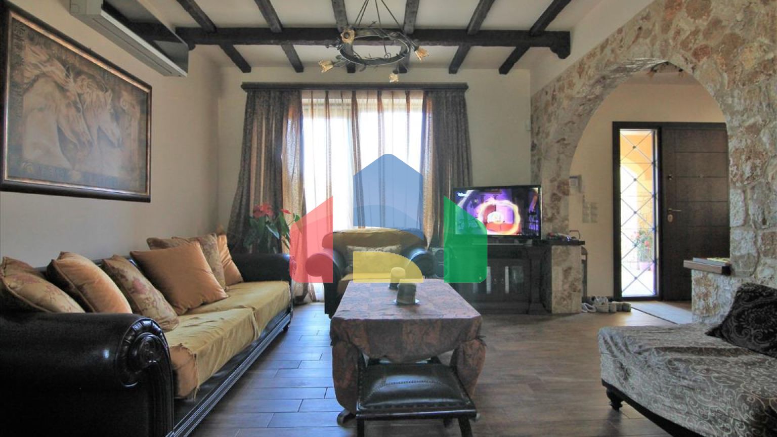 Продаж - Котедж 350 m² на о. Корфу