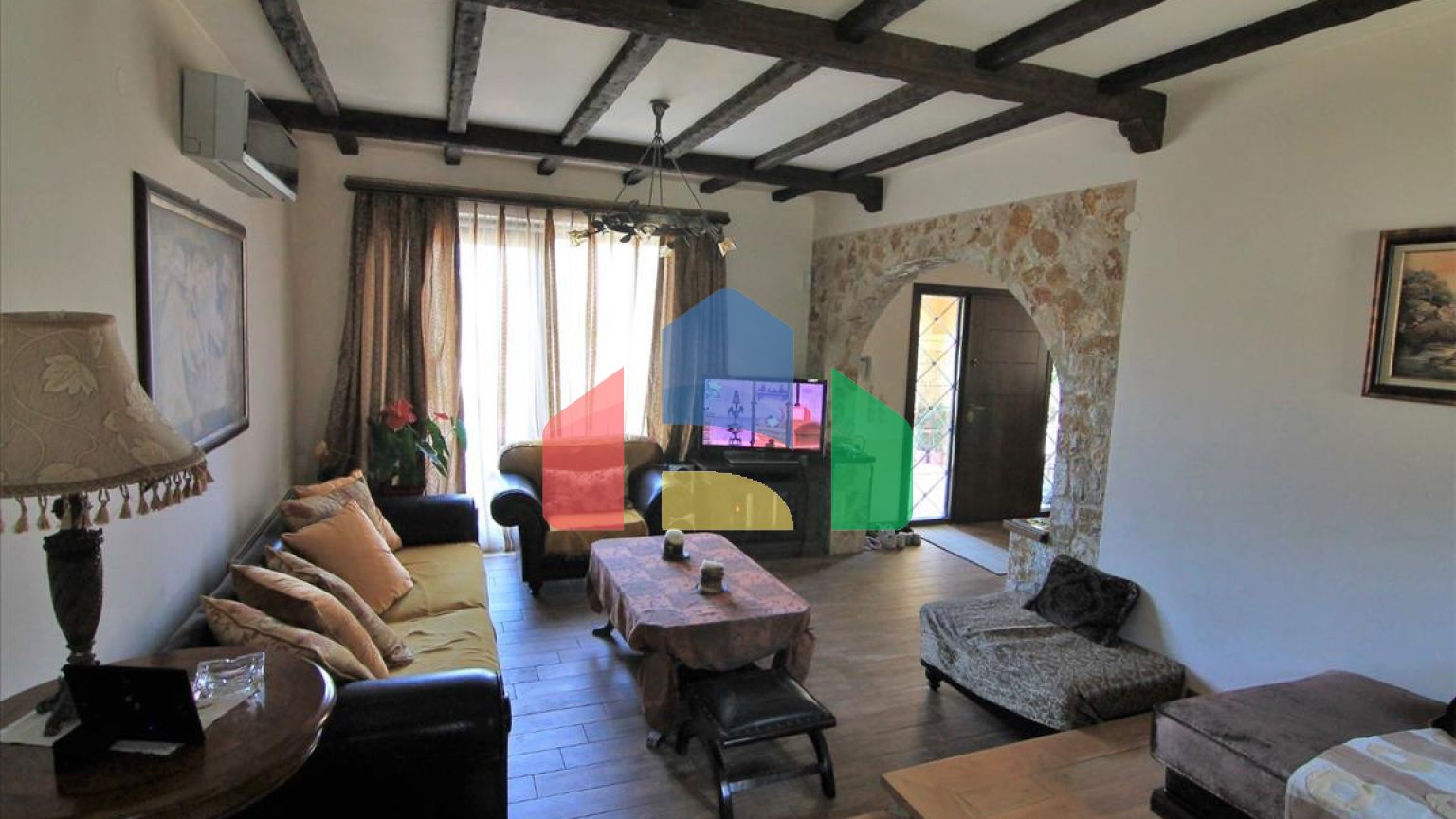 Продаж - Котедж 350 m² на о. Корфу