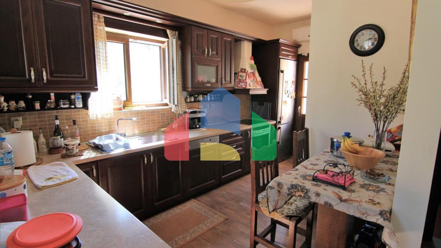 Продаж - Котедж 350 m² на о. Корфу