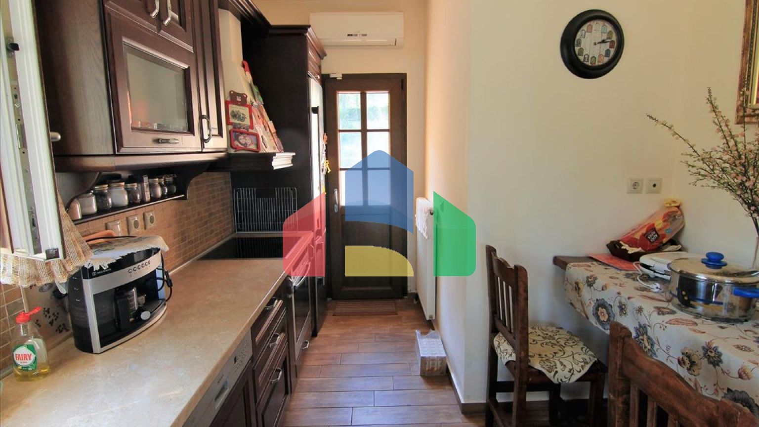 Продаж - Котедж 350 m² на о. Корфу