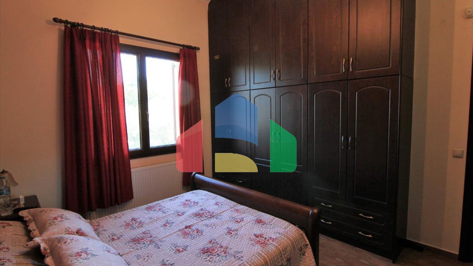 Продаж - Котедж 350 m² на о. Корфу