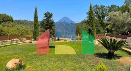 Продаж - Котедж 350 m² на о. Корфу