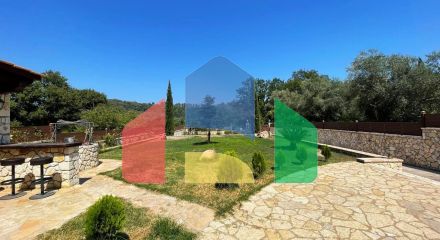 Продаж - Котедж 350 m² на о. Корфу