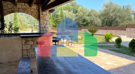 Продаж - Котедж 350 m² на о. Корфу